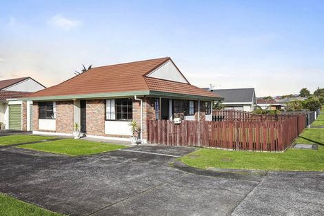 Photo of property in 1/20 Sturges Road, Henderson, Auckland, 0612