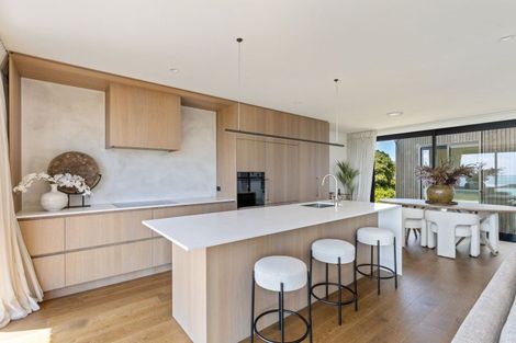 Photo of property in 10a Whiteley Street, Moturoa, New Plymouth, 4310