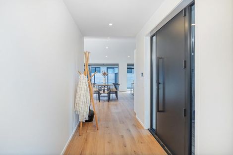 Photo of property in 18 Awatea Drive, Whitianga, 3510