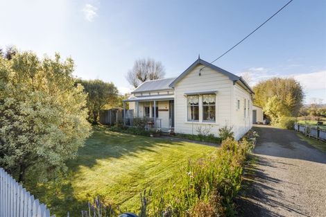 Photo of property in 233 Makino Road, Feilding, 4702