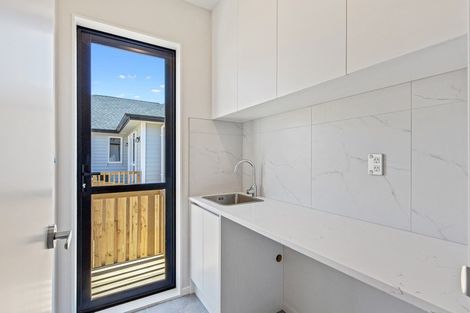 Photo of property in 28 Celestial Crescent, Orewa, 0931