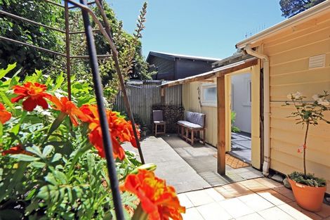 Photo of property in 120 Shakespeare Road, Bluff Hill, Napier, 4110