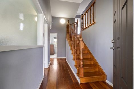 Photo of property in 9 Athlone Place, Hokowhitu, Palmerston North, 4410
