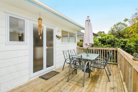 Photo of property in 2/67 Stredwick Drive, Torbay, Auckland, 0630