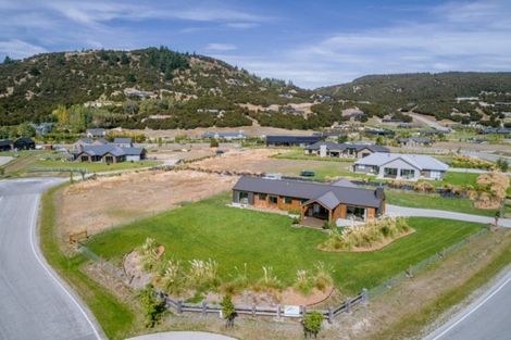 Photo of property in 18 Mount Linton Avenue, Wanaka, 9305