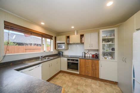 Photo of property in 22 Meridian Grove, Kelvin Grove, Palmerston North, 4414
