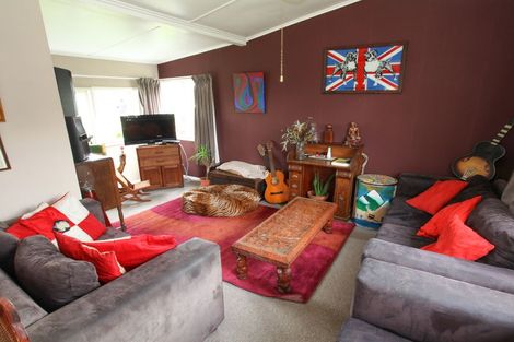 Photo of property in 2 Pokohui Avenue, Raglan, 3225