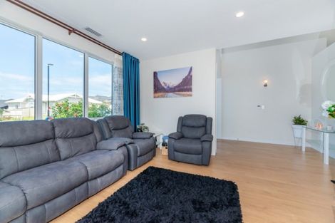 Photo of property in 52 Timberland Drive, Silverdale, 0932