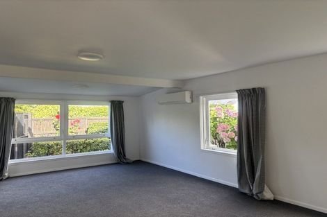 Photo of property in 2/96 Hinau Street, Riccarton, Christchurch, 8041