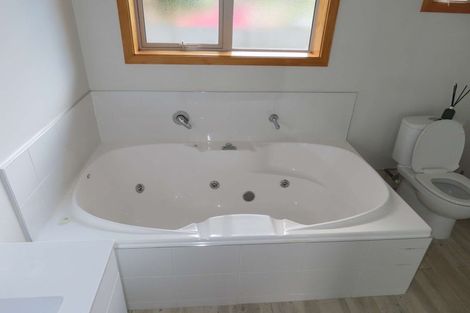 Photo of property in 32 Kellys Road, Mairehau, Christchurch, 8052