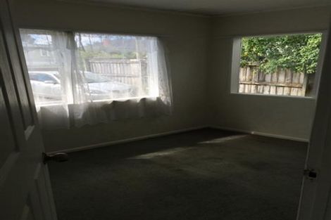 Photo of property in 18a Sylvan Crescent, Te Atatu South, Auckland, 0610
