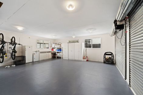 Photo of property in 4 Ingle Avenue, Waipahihi, Taupo, 3330