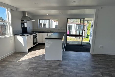 Photo of property in 42 Tennyson Street, Dannevirke, 4930