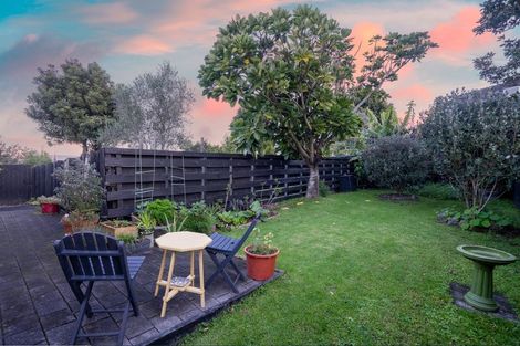 Photo of property in 2/59 Gardner Avenue, New Lynn, Auckland, 0600