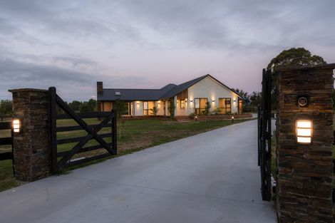 Photo of property in 2 Puriri Park Lane, Waipapa, 0230