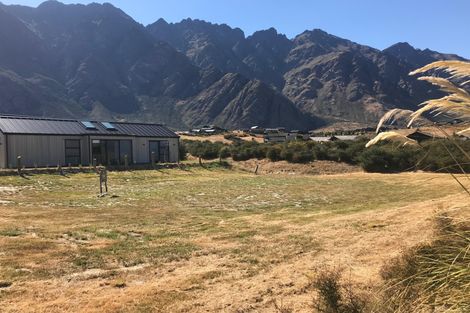 Photo of property in 9 Kerrera Lane, Jacks Point, Queenstown, 9371