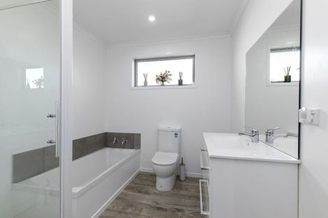 Photo of property in 55c Durham Crescent, Fairfield, Lower Hutt, 5011