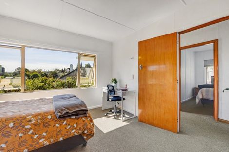 Photo of property in 121 Waimea Road, Nelson South, Nelson, 7010