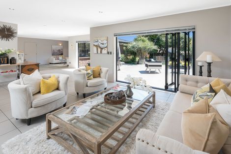 Photo of property in 12 Mark Edward Drive, Half Moon Bay, Auckland, 2012