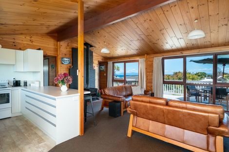 Photo of property in 9 Mahuta Road, Waitahanui, Taupo, 3378