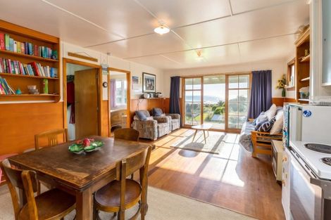 Photo of property in 275 Mataikona Road, Mataikona, Tinui, 5889