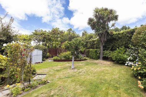 Photo of property in 2/81 Port Hills Road, Heathcote Valley, Christchurch, 8022