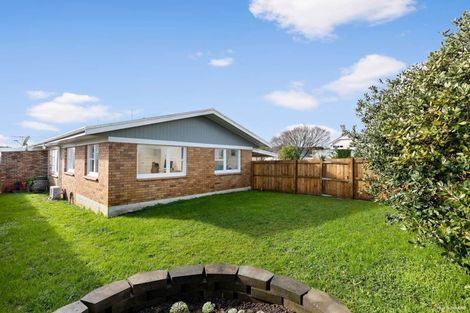 Photo of property in 1/170 Great South Road, Drury, 2113