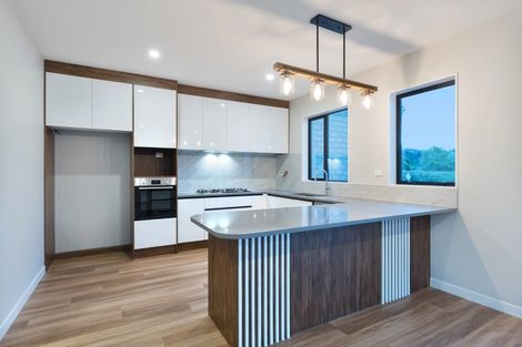 Photo of property in 12 Kiokio Place, Swanson, Auckland, 0614