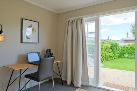 Photo of property in 204 Oxford Street, South Dunedin, Dunedin, 9012