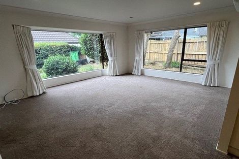 Photo of property in 2/31 Crescent Hills Court, Northpark, Auckland, 2013