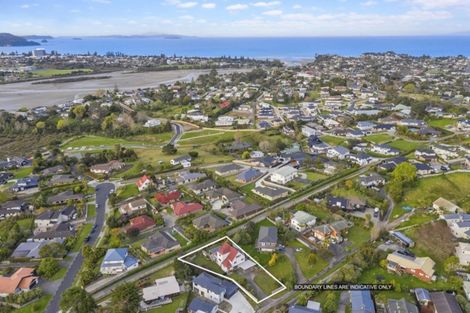 Photo of property in 53 Jelas Road, Red Beach, 0932