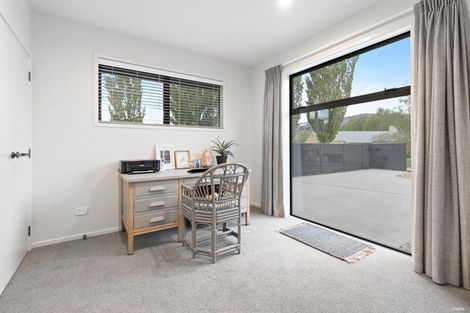 Photo of property in 48 Stratford Drive, Mount Pisa, Cromwell, 9383