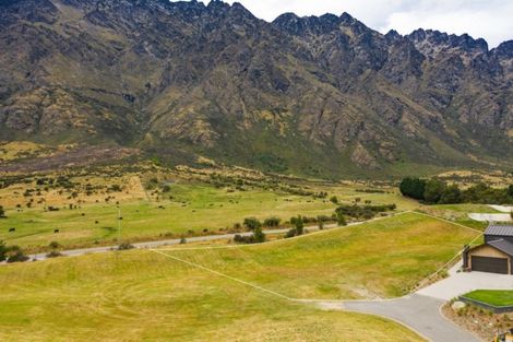 Photo of property in 6 Chimney Lane, Jacks Point, Queenstown, 9371