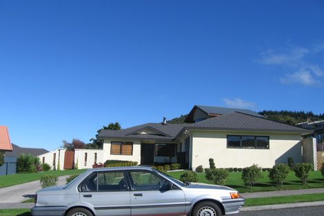 Photo of property in 13 Kirton Drive, Riverstone Terraces, Upper Hutt, 5018