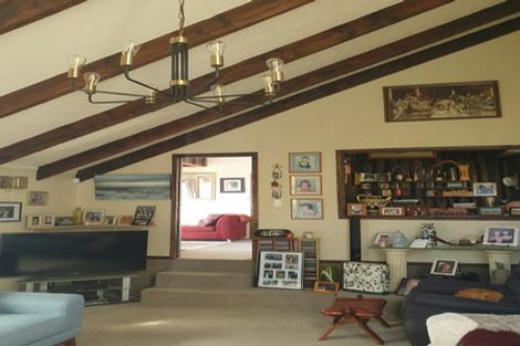 Photo of property in 72 Mountain Road, Western Heights, Rotorua, 3015