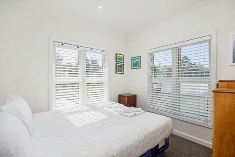 Photo of property in 11 Westbourne Road, Murrays Bay, Auckland, 0630