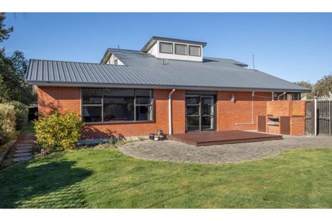 Photo of property in 28 Rubens Place, Burnside, Christchurch, 8053