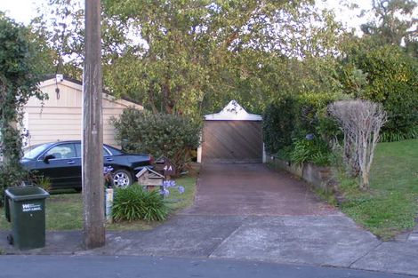 Photo of property in 2/4 Crichton Terrace, Hauraki, Auckland, 0622