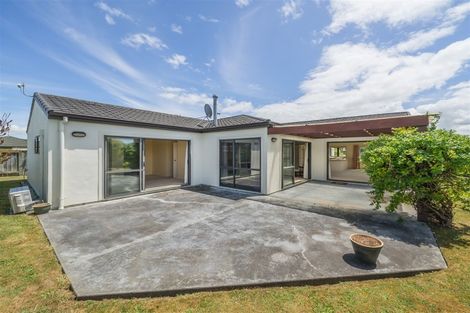 Photo of property in 6 Virginia Grove, Milson, Palmerston North, 4414