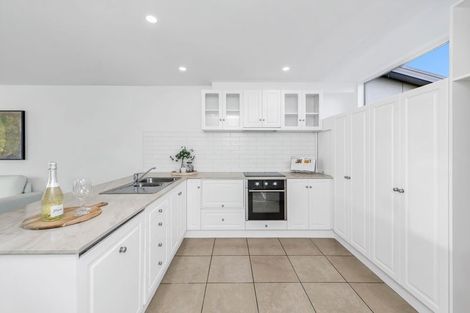 Photo of property in 4/1010 Colombo Street, St Albans, Christchurch, 8014