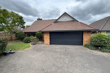 Photo of property in 2/31 Crescent Hills Court, Northpark, Auckland, 2013