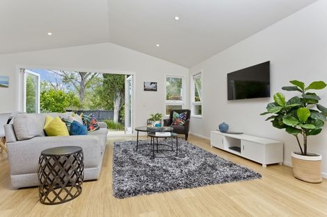 Photo of property in 34 Sylvia Road, Hillcrest, Auckland, 0627