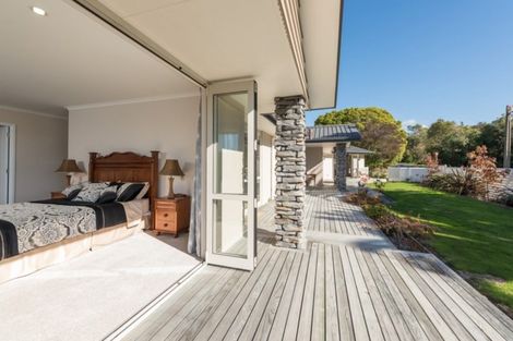 Photo of property in 1 Higgs Road, Mapua, 7005