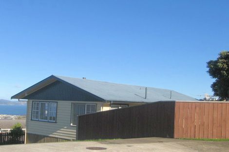 Photo of property in 14 Eastview Grove, Normandale, Lower Hutt, 5010