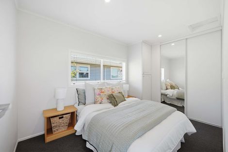 Photo of property in 1/22 Rothesay Bay Road, Rothesay Bay, Auckland, 0630