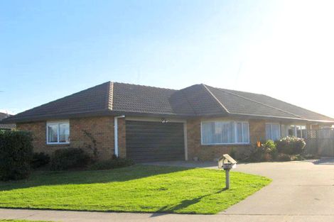 Photo of property in 37 Aldermen Avenue, Papamoa Beach, Papamoa, 3118