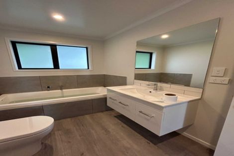 Photo of property in 135 High Street, Bulls, 4818