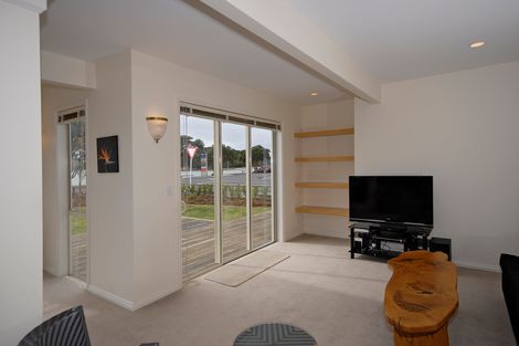 Photo of property in 1 Kings Road, Paihia, 0200