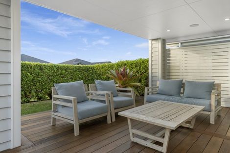 Photo of property in 74 Penetaka Heights, Pyes Pa, Tauranga, 3112