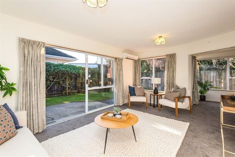 Photo of property in 2/79 Greers Road, Burnside, Christchurch, 8041